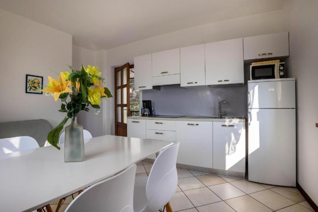 appartamenti Casa Palazzina Malcesine Esterno foto