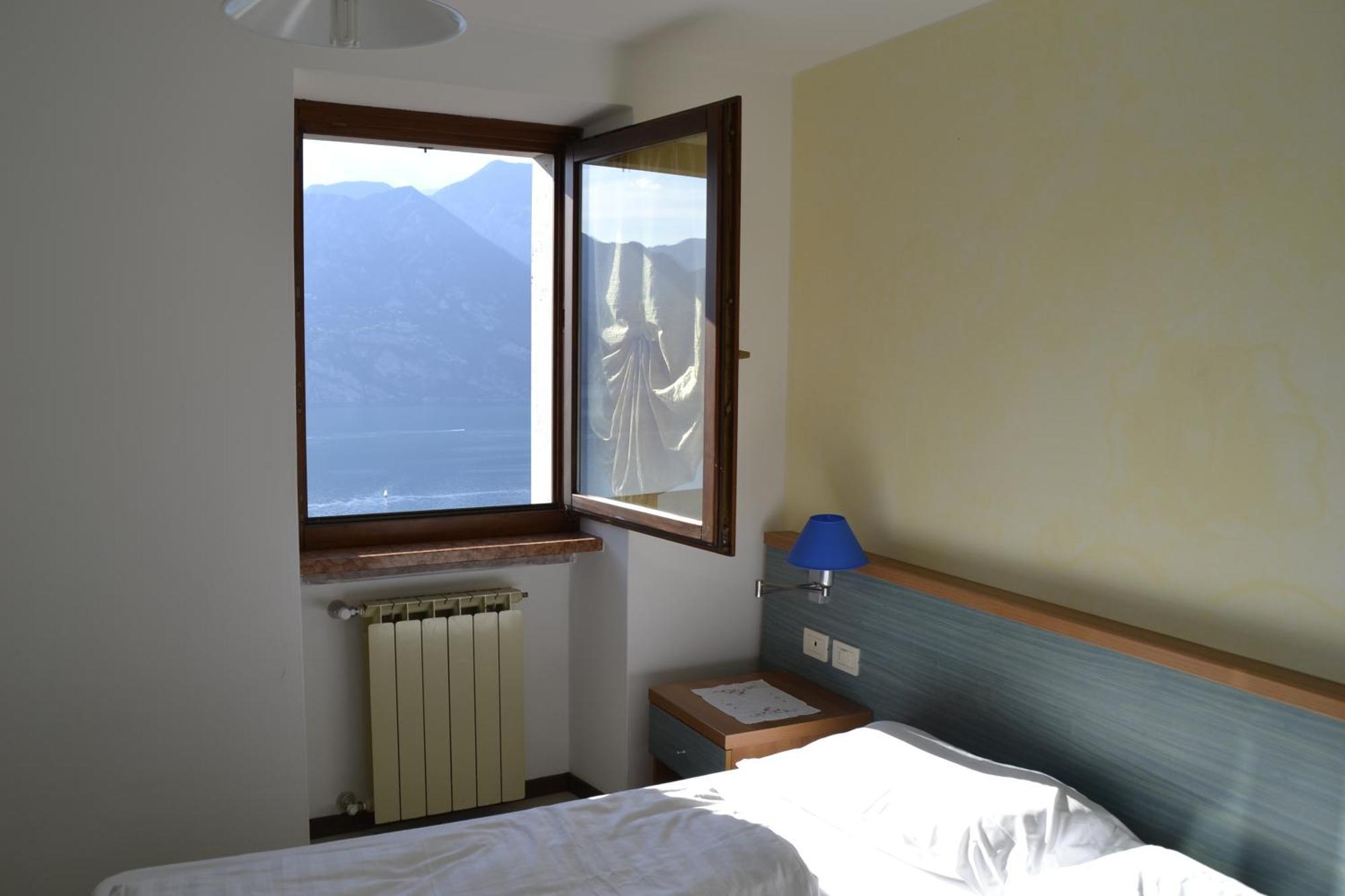 appartamenti Casa Palazzina Malcesine Esterno foto
